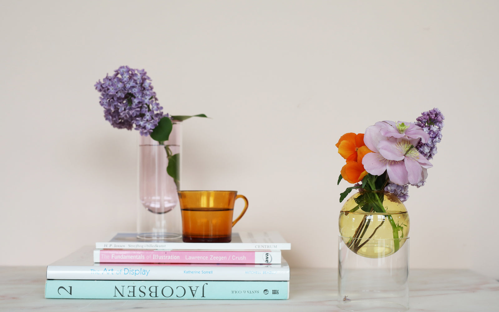 / BLOMSTER I NATUREN I MAJ