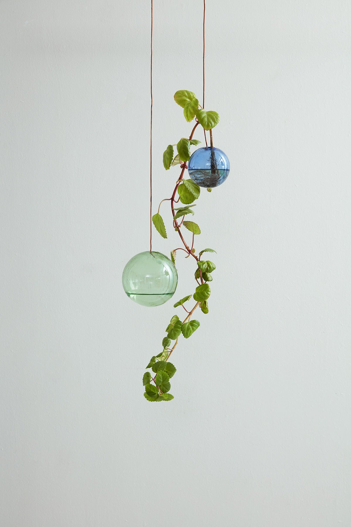 HANGING FLOWER BUBBLE, SMALL, BLUE