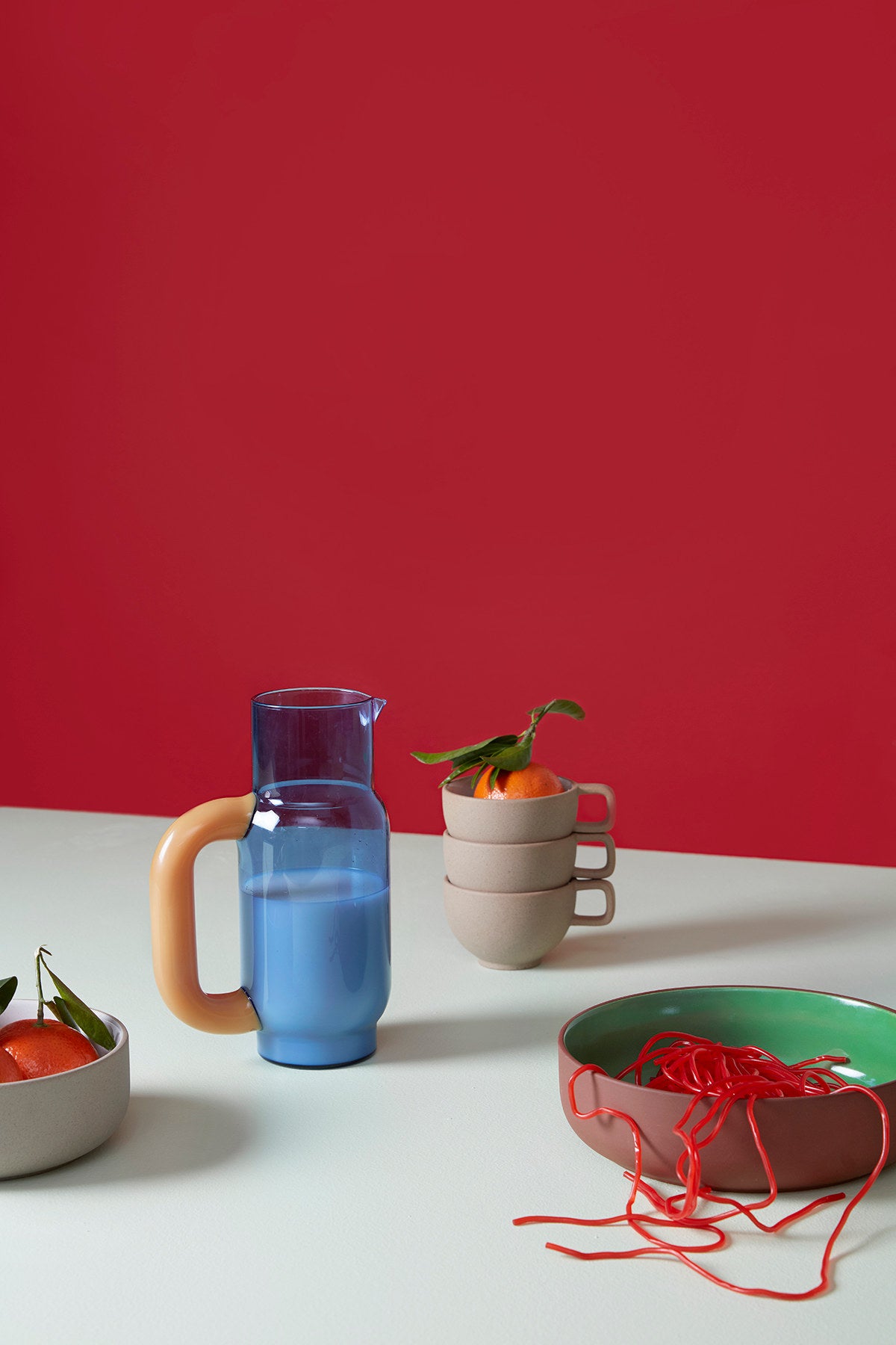 PITCHER, BLUE/MILKY AMBER